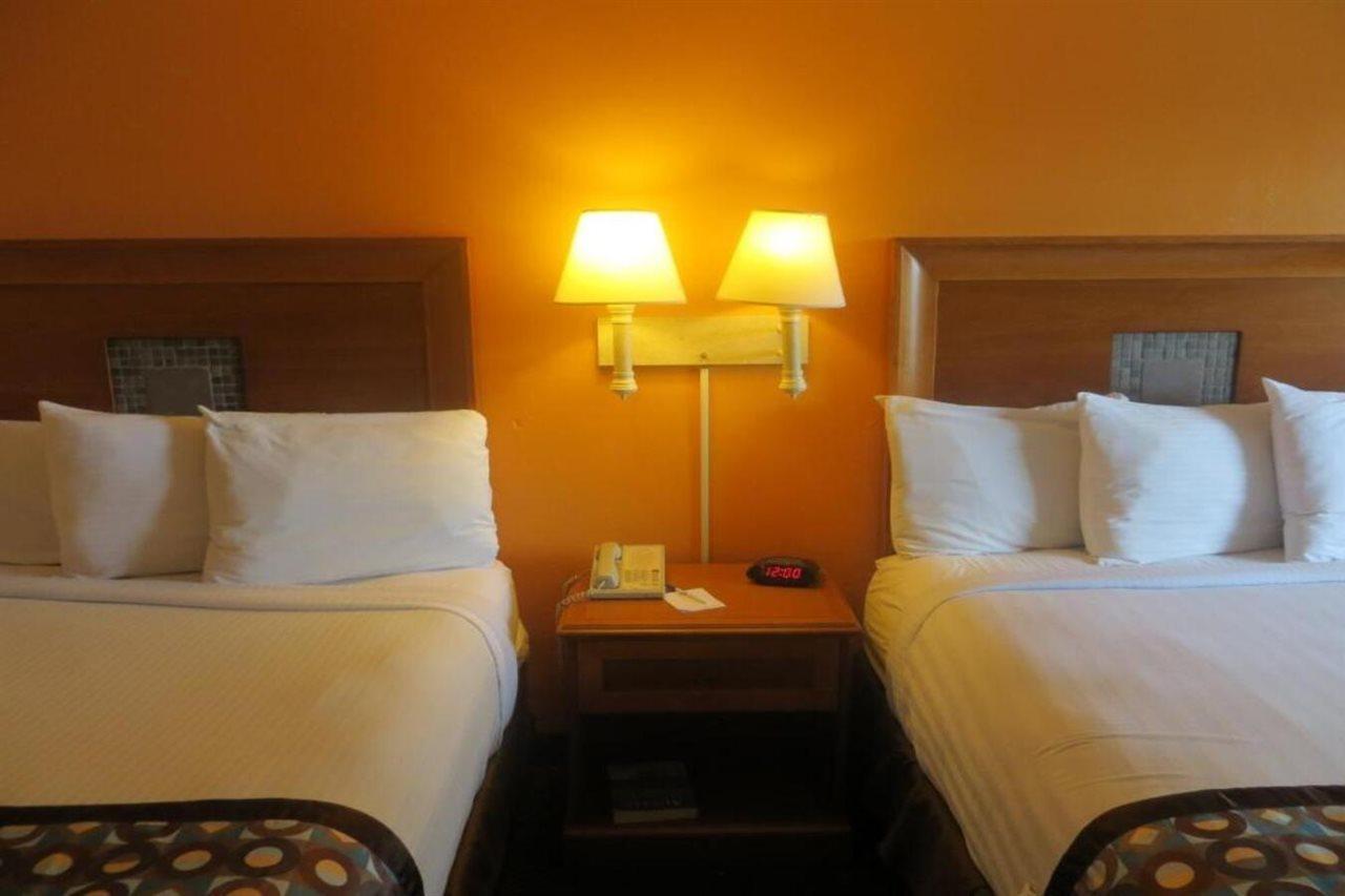 Americas Best Value Inn Austin Zewnętrze zdjęcie