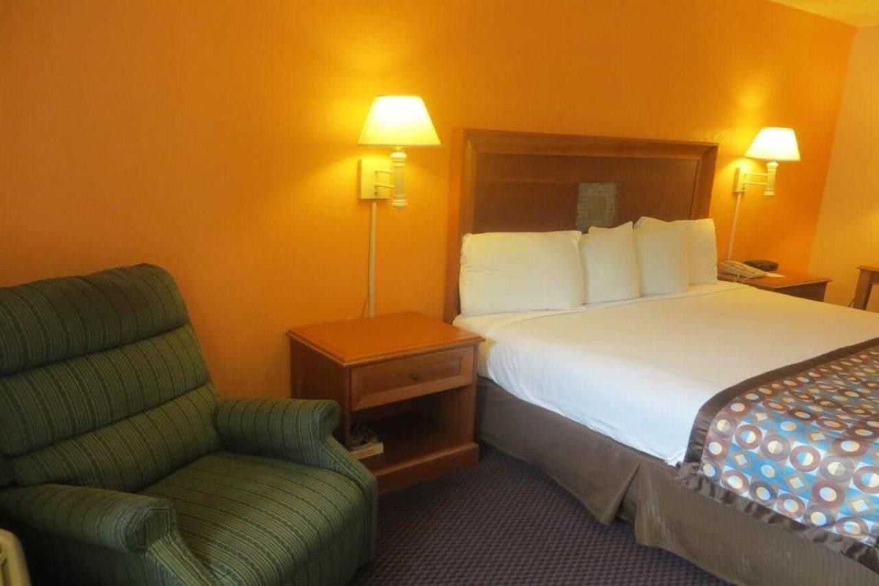 Americas Best Value Inn Austin Zewnętrze zdjęcie